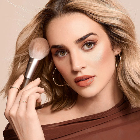 Real Techniques - New Nudes Hazy Finish Powder Brush